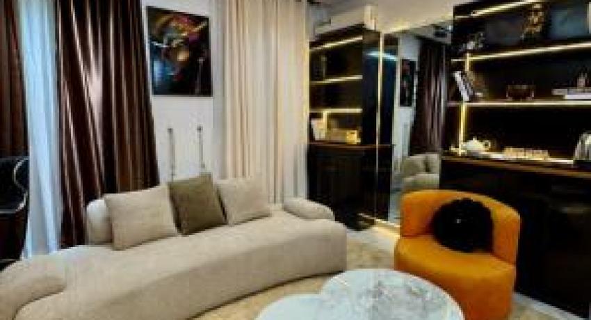 Romantic one bed lekki phase 1